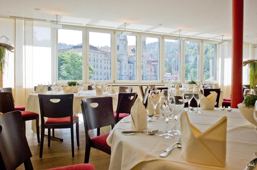 Hotel Drei Koenige アインジーデルン エクステリア 写真